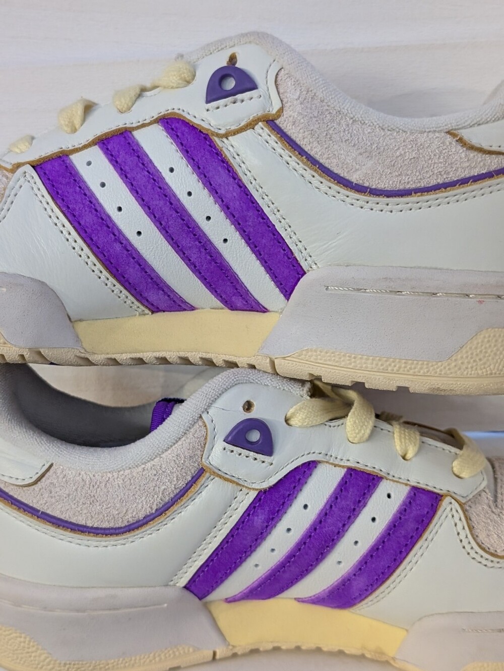 Adidas White & Purple Retro Sneakersmens Size 5